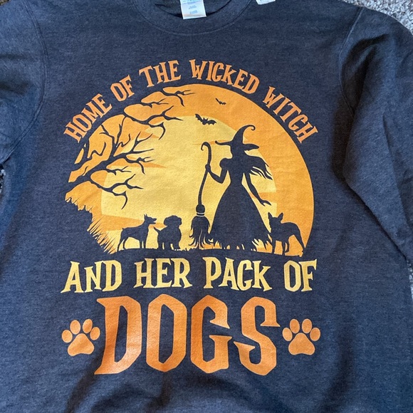 🧙 Women's Graphic Sweatshirt - Picture 3 of 7